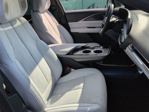 Certified 2023 Cadillac Lyriq Luxury image 30