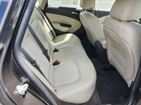Used 2013 Buick Verano FWD image 17
