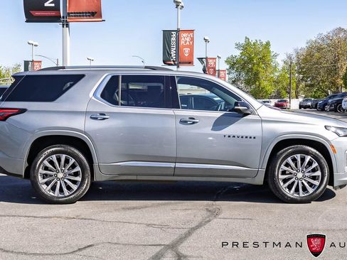 Used 2023 Chevrolet Traverse Premier AWD/4WD image 22