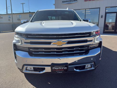 Used 2021 Chevrolet Silverado 1500 LTZ AWD/4WD image 2