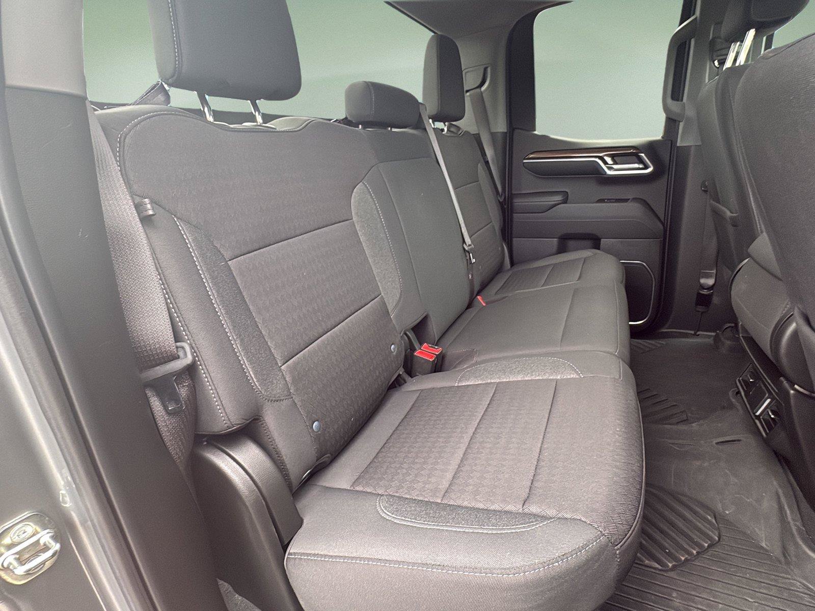 Used 2023 Chevrolet Silverado 1500 LT AWD/4WD image 23