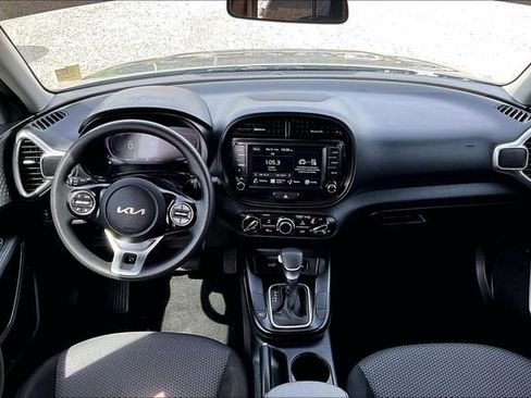 Used 2024 Kia Soul LX w/ Option Group 015 image 7