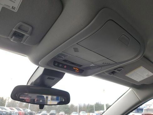 Certified 2023 Chevrolet Equinox LT image 23