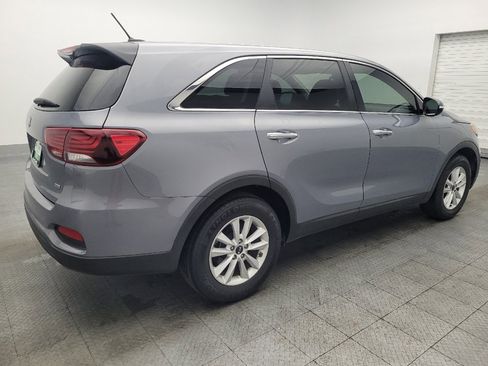Used 2020 Kia Sorento LX image 9