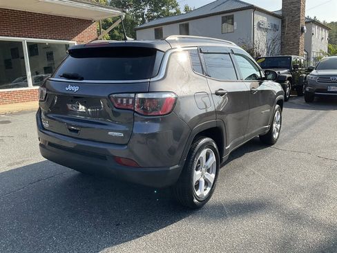 Used 2019 Jeep Compass Latitude w/ Cold Weather Group image 5