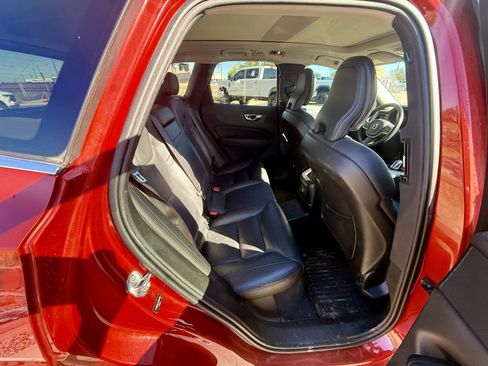 Used 2019 Volvo XC60 T8 Inscription w/ Advanced Package image 14