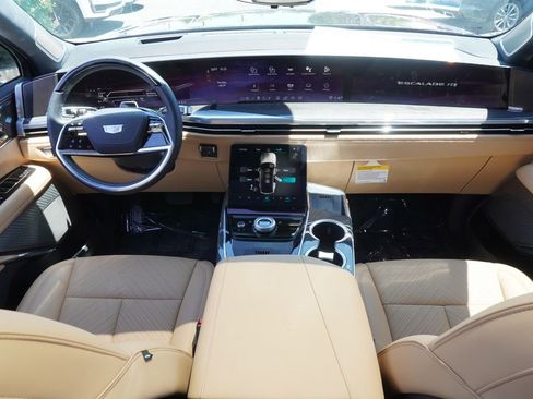 New 2025 Cadillac Escalade IQ Luxury 2 image 11