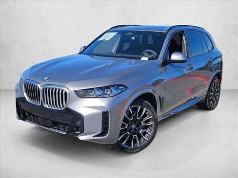 New 2026 BMW X5 xDrive40i w/ M Sport Package image 1