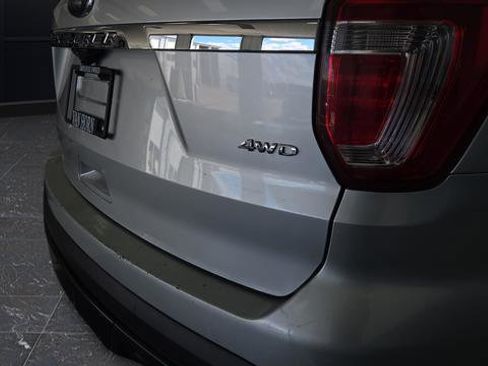 Used 2017 Ford Explorer 4WD image 34