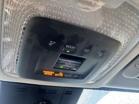 Used 2024 Toyota Prius LE image 31