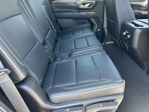 Certified 2024 GMC Yukon SLT RWD image 14