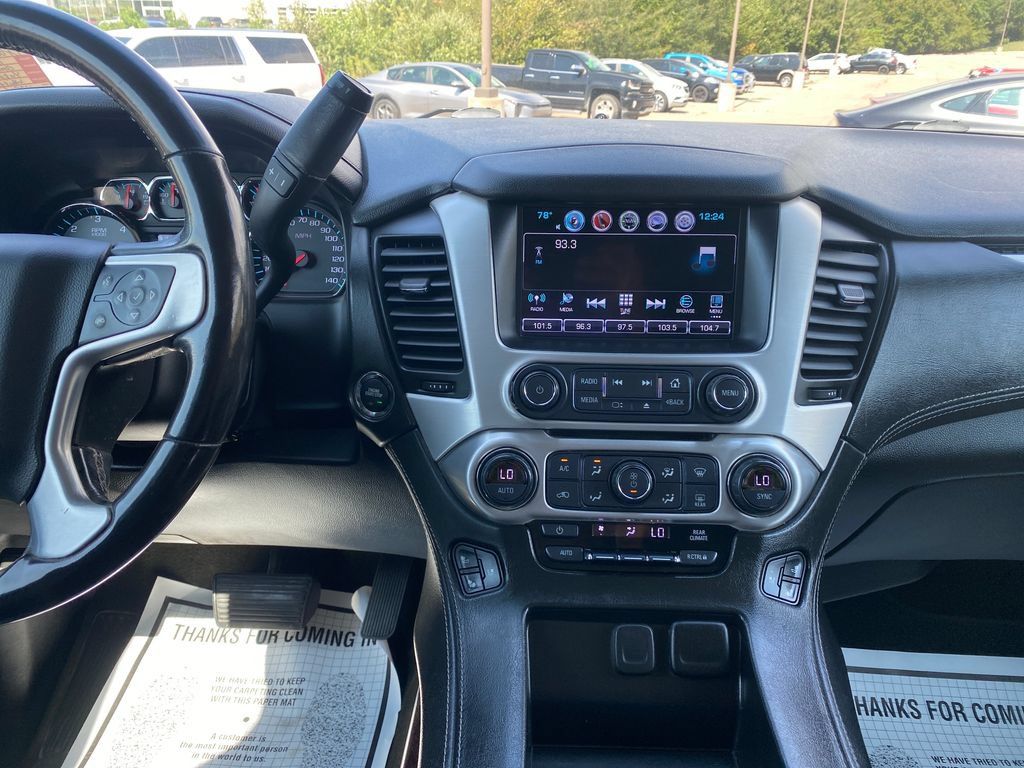 Used 2018 GMC Yukon XL SLT w/ Open Road Package AWD/4WD image 18