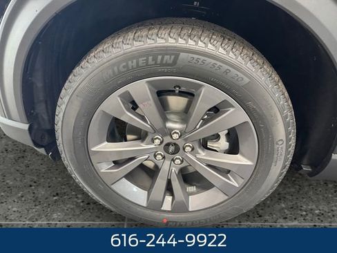 New 2026 Ford Explorer Active image 24