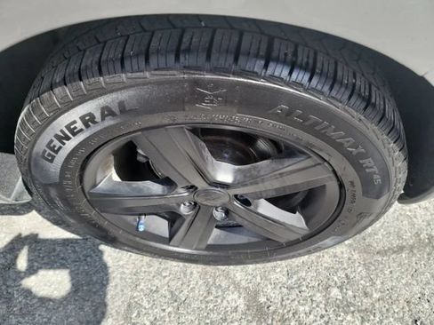 Used 2015 Volkswagen Golf TDI S FWD image 26