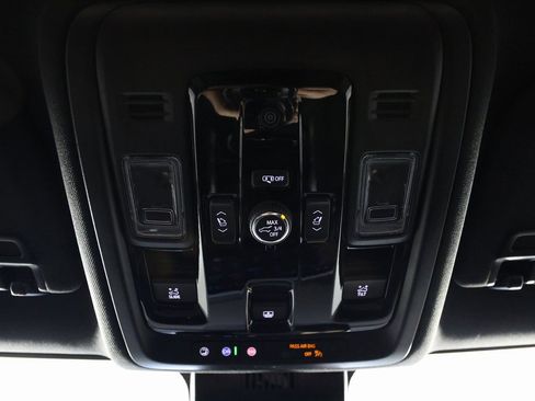 Used 2026 Chevrolet Tahoe Z71 w/ Comfort Package image 30