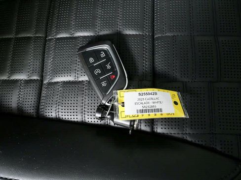 Certified 2025 Cadillac Escalade ESV Sport Platinum AWD/4WD image 30
