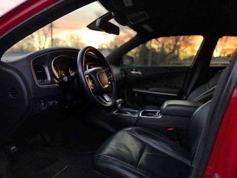 Used 2015 Dodge Charger SXT w/ Plus Group RWD image 10