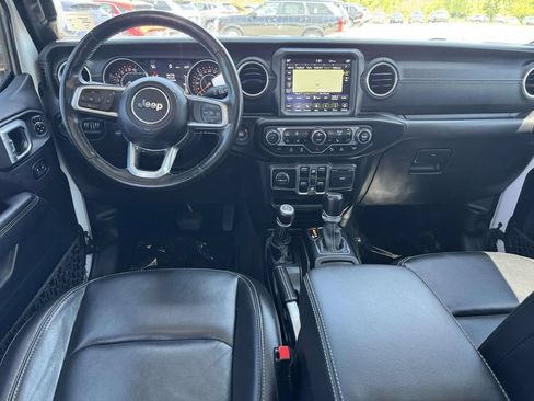 Used 2021 Jeep Gladiator Overland w/ Popular Equipment Package AWD/4WD image 17