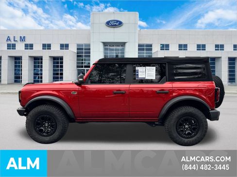 Used 2022 Ford Bronco Wildtrak image 10