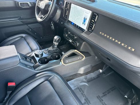 Used 2025 Ford Bronco Badlands AWD/4WD image 22