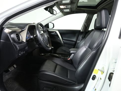 Used 2015 Toyota RAV4 Limited w/ Technology Package AWD/4WD image 3