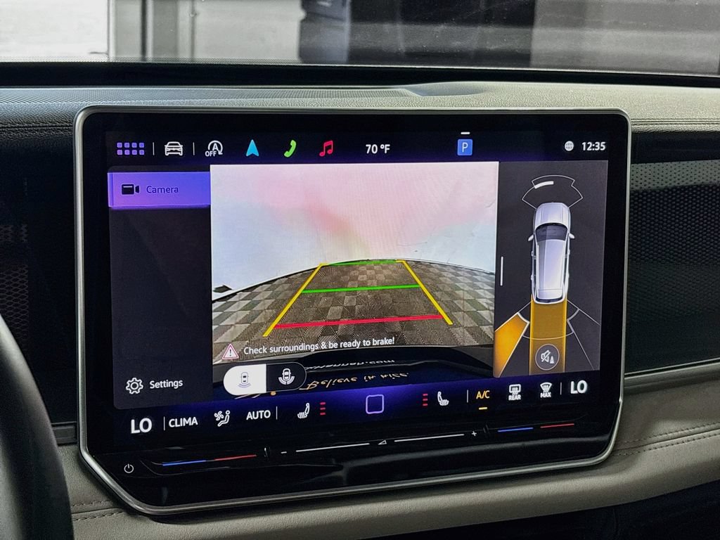Certified 2025 Volkswagen Tiguan SE FWD image 17