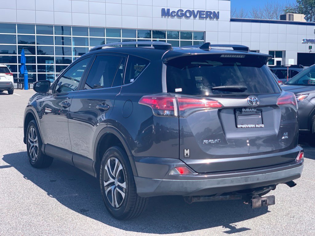 Used 2016 Toyota RAV4 LE AWD/4WD image 5