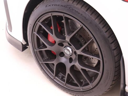 Used 2019 Volkswagen GTI SE image 16