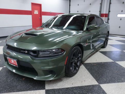 Used 2021 Dodge Charger Scat Pack w/ Plus Group RWD image 5