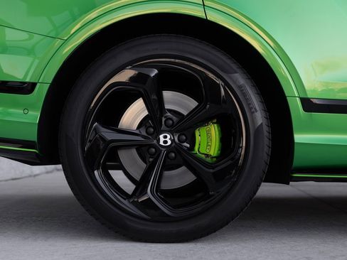 Used 2025 Bentley Bentayga S Black Edition image 8