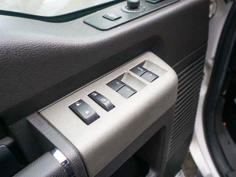 Used 2011 Ford F250 Lariat w/ Lariat Interior Pkg image 18