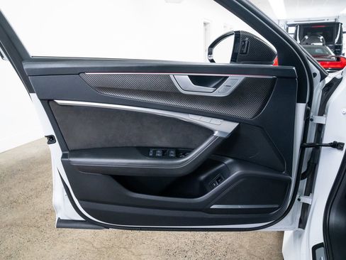 Used 2021 Audi RS 6 image 16