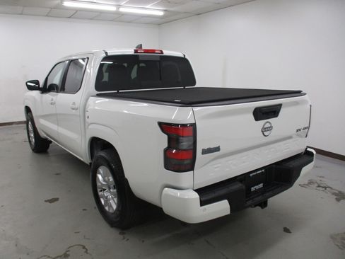 Used 2023 Nissan Frontier SV w/ SV Convenience Package AWD/4WD image 6
