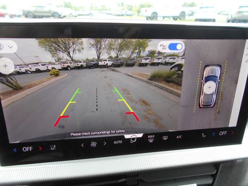 New 2026 Ford Explorer Platinum image 39