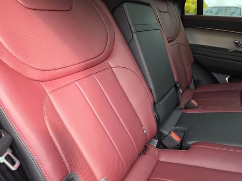 Used 2024 Land Rover Range Rover Sport Dynamic SE image 13