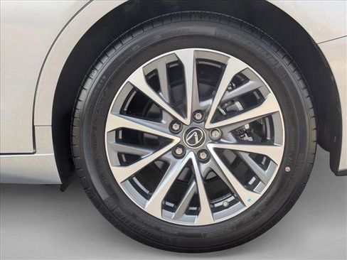 Used 2024 Lexus ES 350 w/ Accessory Package (Z1) FWD image 24