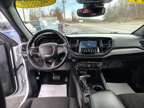 Certified 2024 Dodge Durango SXT image 22