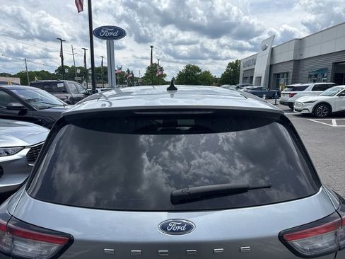 Used 2022 Ford Escape SE w/ Convenience Package AWD/4WD image 6
