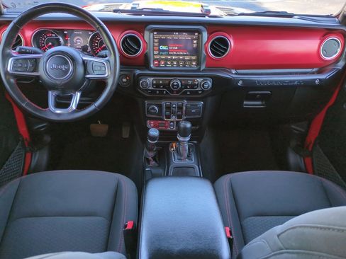 Used 2022 Jeep Wrangler Unlimited Rubicon w/ Cold Weather Group image 15