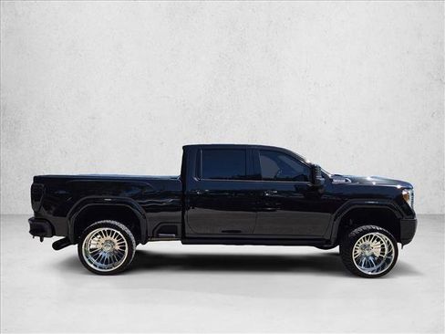 Used 2023 GMC Sierra 2500 AT4 AWD/4WD image 4