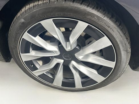 Used 2024 Tesla Model 3 Long Range AWD/4WD image 11