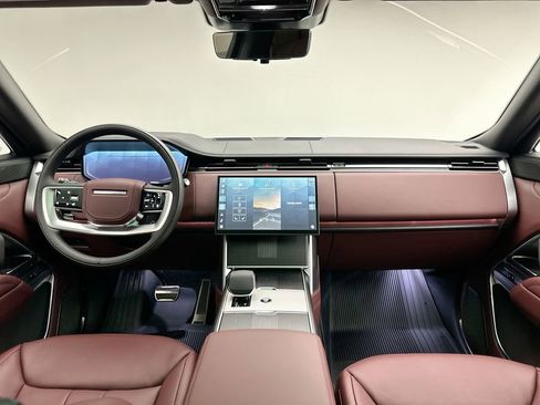 New 2026 Land Rover Range Rover Long Wheelbase Autobiography image 17