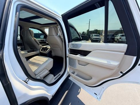 Used 2020 Lincoln Navigator Reserve w/ Luxury Package AWD/4WD image 26