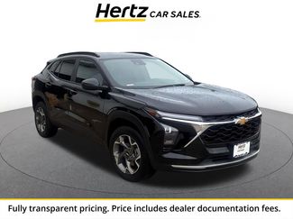 Used 2025 Chevrolet Trax LT FWD video 1