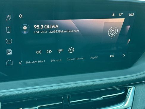 Certified 2024 Buick Envista Sport Touring w/ Convenience I Package image 19