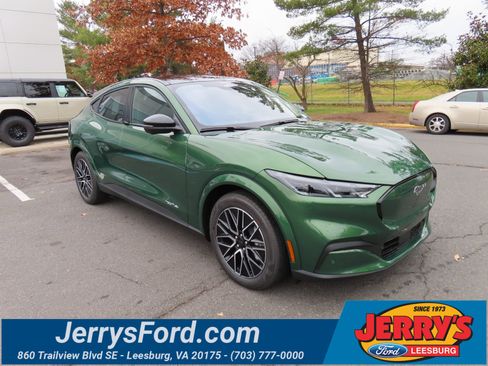 New 2025 Ford Mustang Mach-E Premium image 1