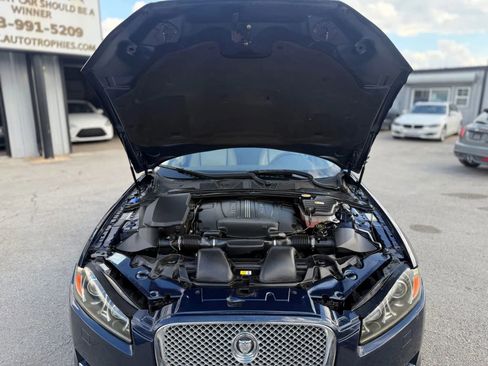 Used 2012 Jaguar XF Portfolio RWD image 27