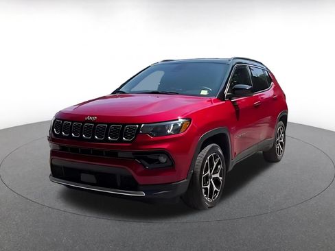 Used 2025 Jeep Compass Limited AWD/4WD image 7