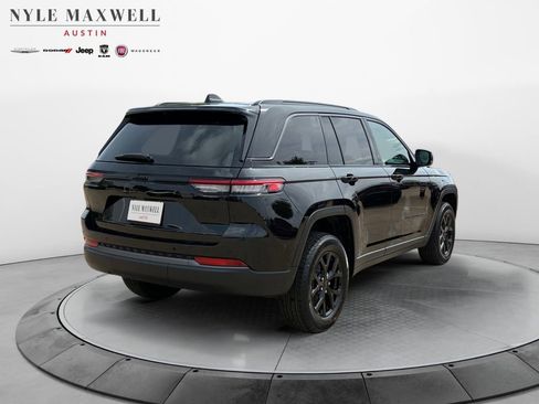 New 2026 Jeep Grand Cherokee Altitude RWD image 16