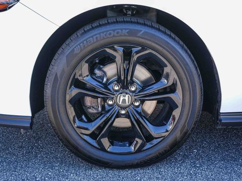 Certified 2025 Honda Accord SE image 13
